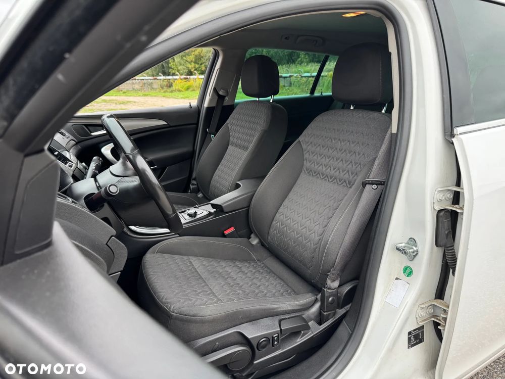 Opel Insignia 2.0 CDTI Sports Tourer Design Edition - 4