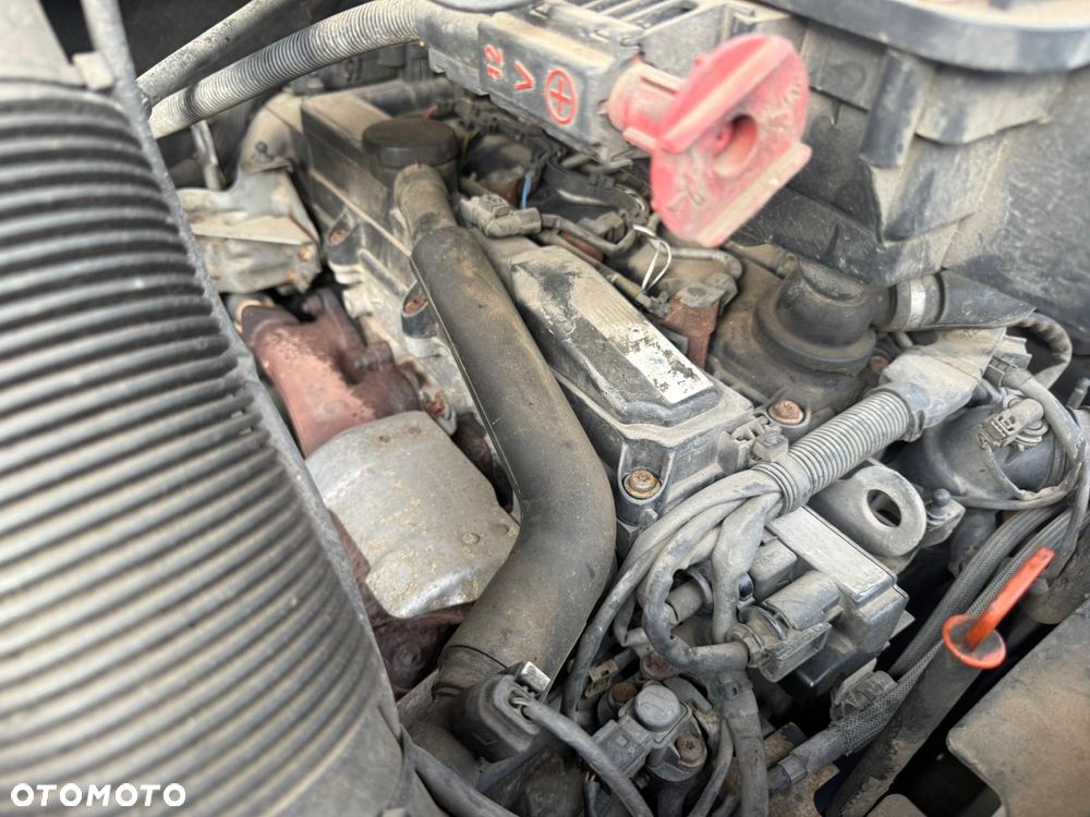 Mercedes-Benz Sprinter - 14