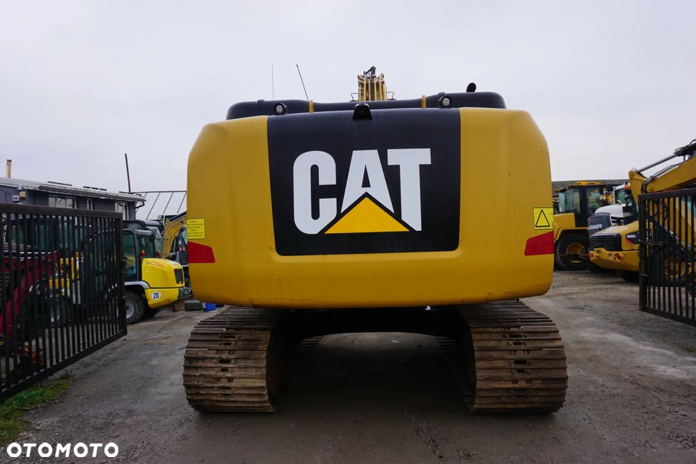 Caterpillar CAT 320 FL - 4