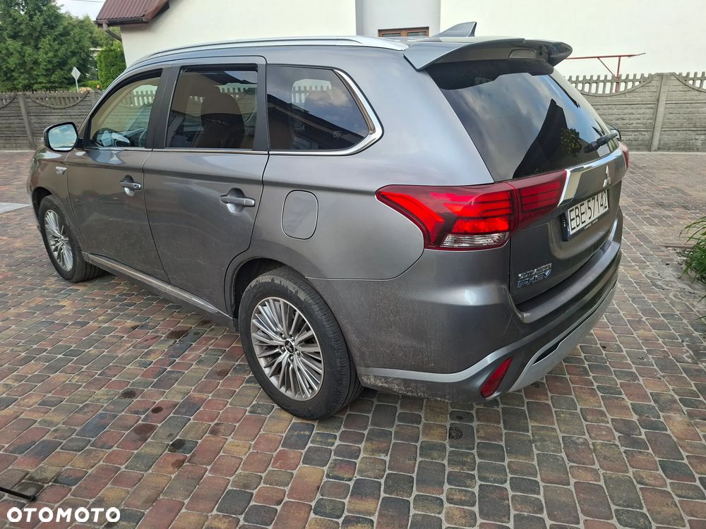 Mitsubishi Outlander 2.4 4WD - 3