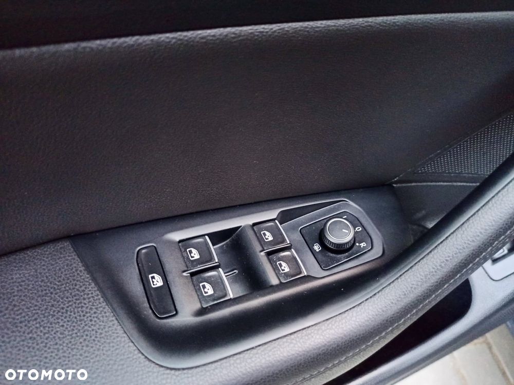 Volkswagen Passat 2.0 TDI BMT Highline DSG7 - 21