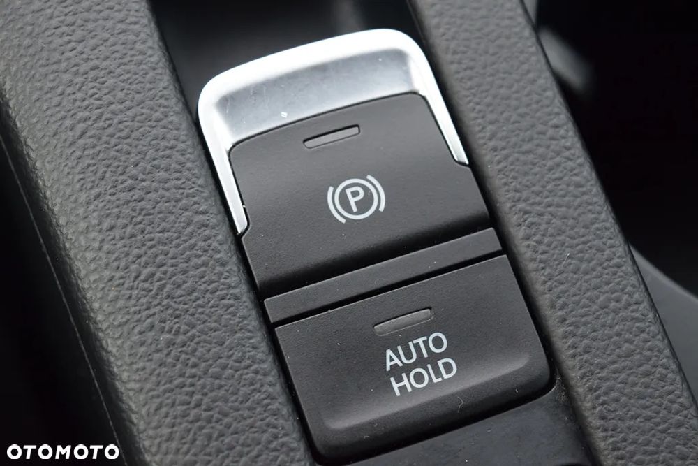 Volkswagen Passat 2.0 TDI BMT Highline DSG - 27