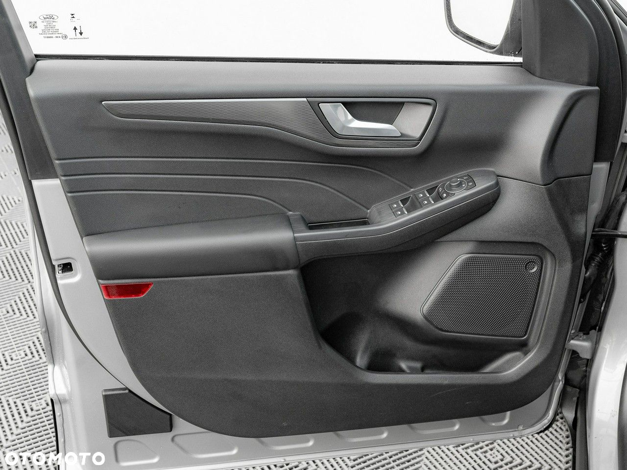Ford Kuga 1.5 EcoBoost FWD Titanium - 13