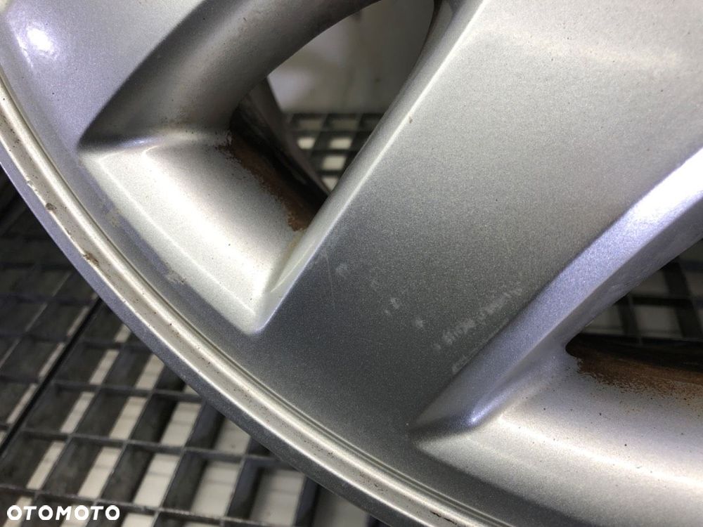 FELGI ALUMINIOWE KOMPLET 18 7,5J 5X130 ET43 ŚRODEK CENTR. 85 - 1043.00 PLN - SSANGYONG KYRON 2005 - - 7