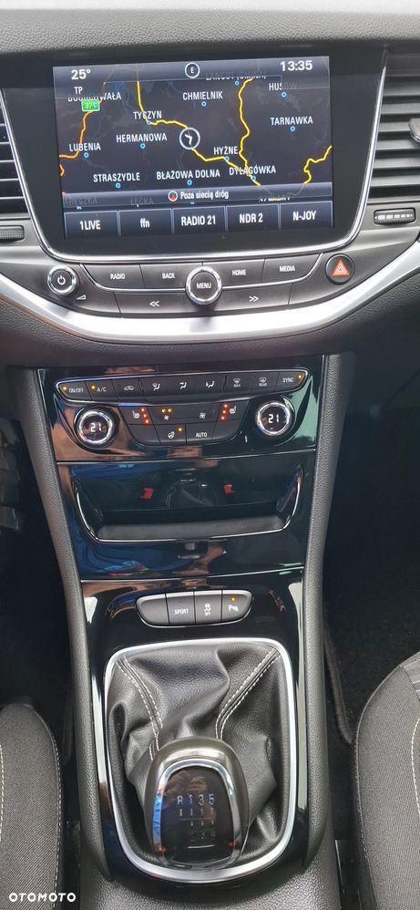 Opel Astra 1.4 Turbo Business - 19