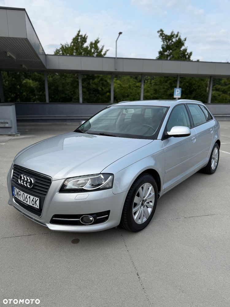 Audi A3 Sportback - 2