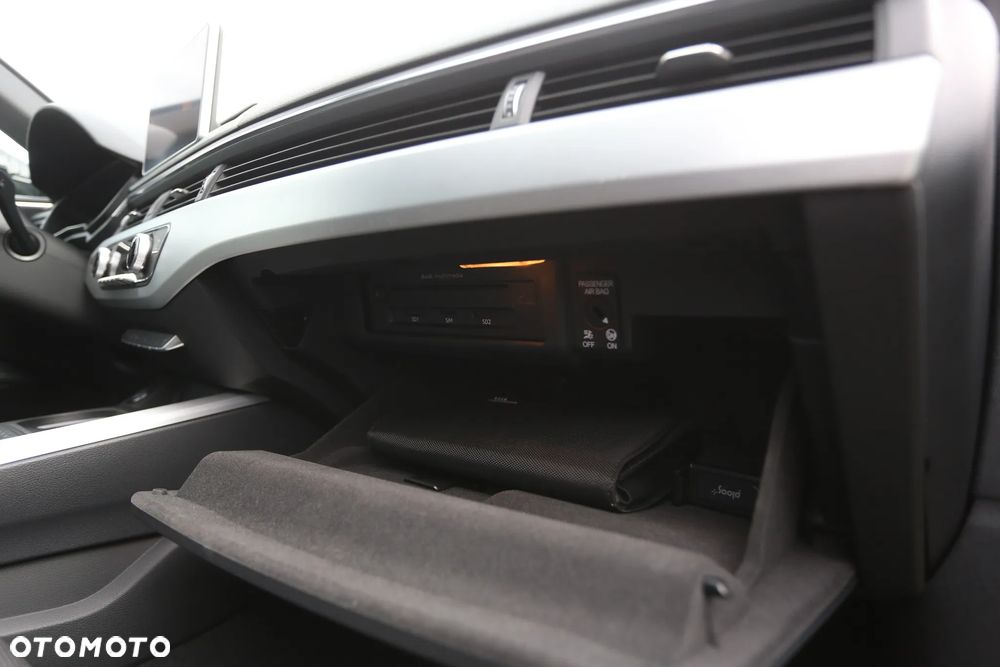Audi A4 Avant 2.0 TDI ultra S tronic sport - 29