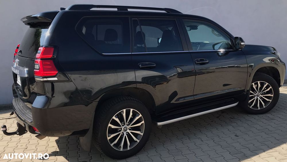 Toyota Land Cruiser - 5