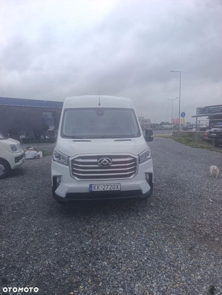 Maxus Deliver 9 - 8