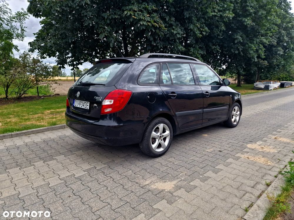 Skoda Fabia 1.4 16V Ambiente - 6
