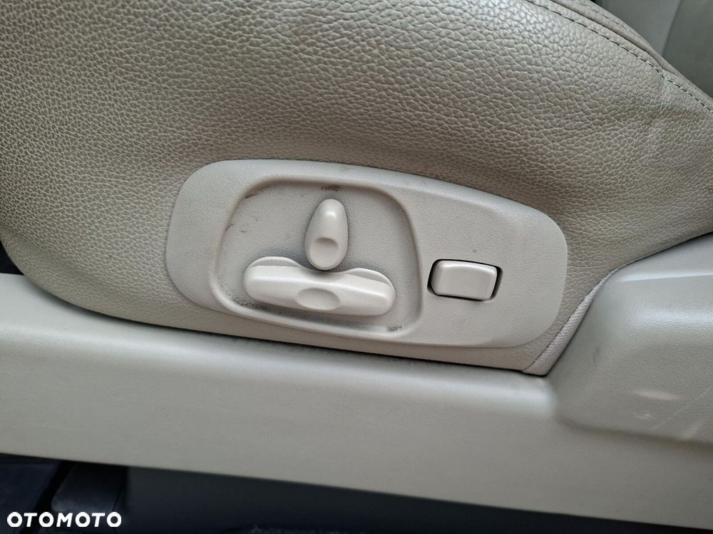 Mitsubishi Pajero 3.2 DID Instyle - 21