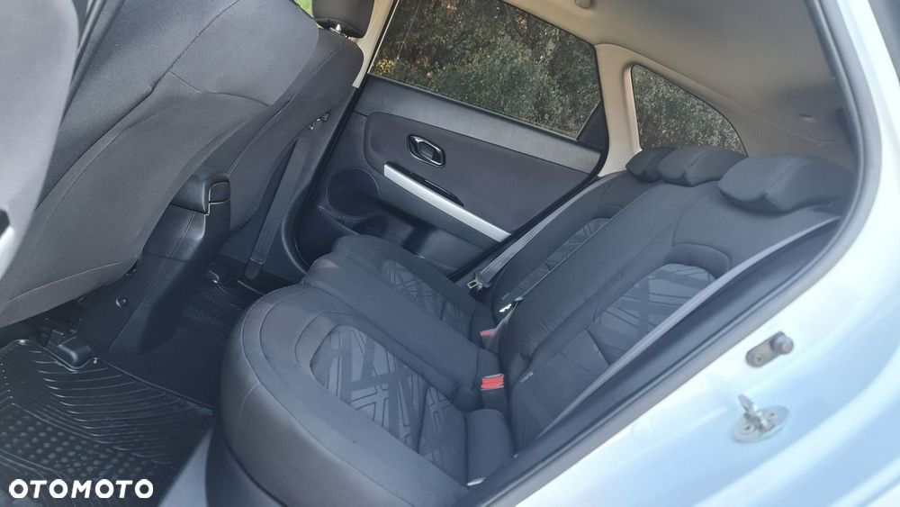 Kia Ceed - 9