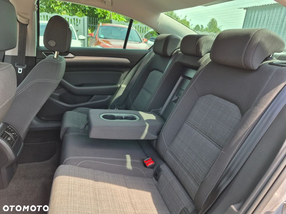 Volkswagen Passat 1.5 TSI EVO Business DSG - 23