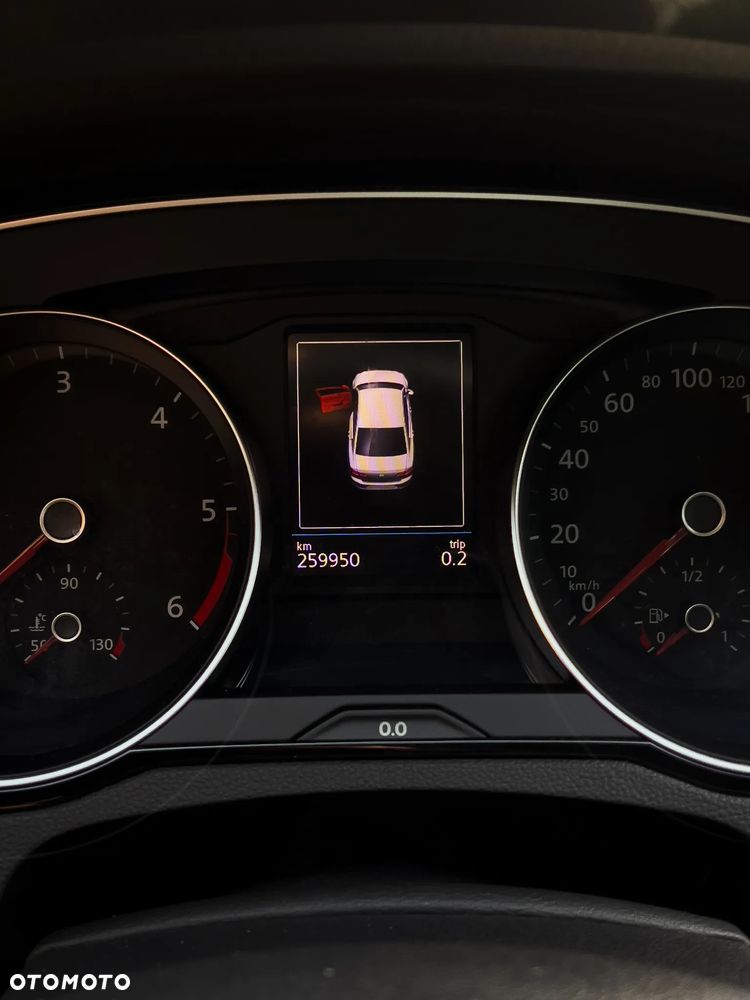Volkswagen Passat - 6