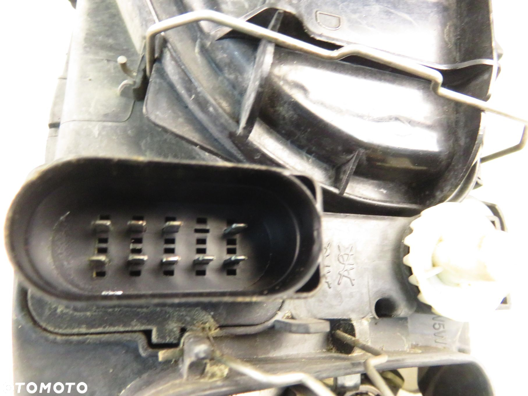LAMPA PRAWA PRZEDNIA SEAT IBIZA III (6L1) 6L1941006M - 2