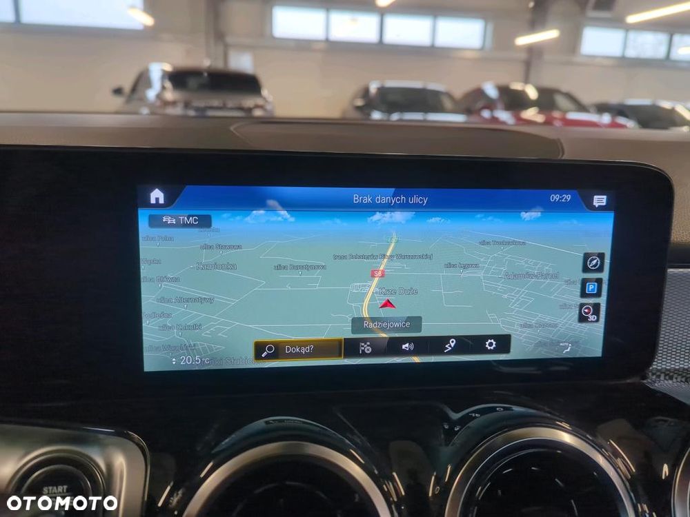 Mercedes-Benz GLB 200 7G-DCT - 14