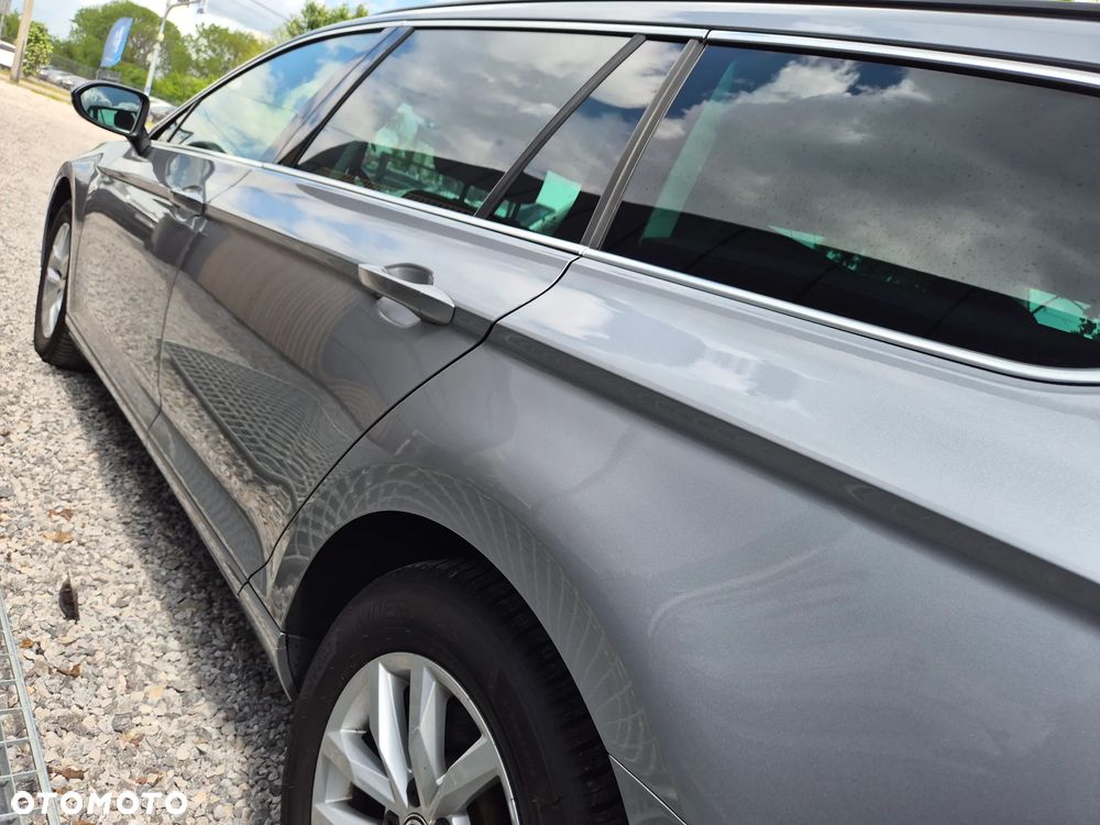 Volkswagen Passat - 21