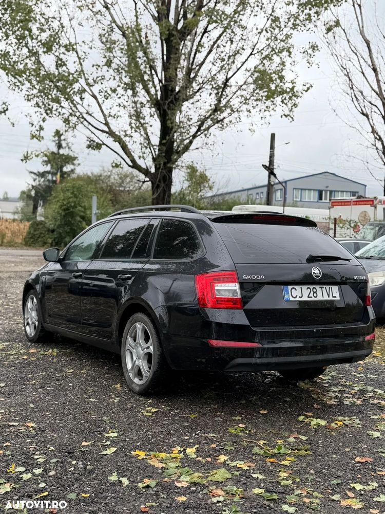 Skoda Octavia 1.6 TDI AMBITION - 3