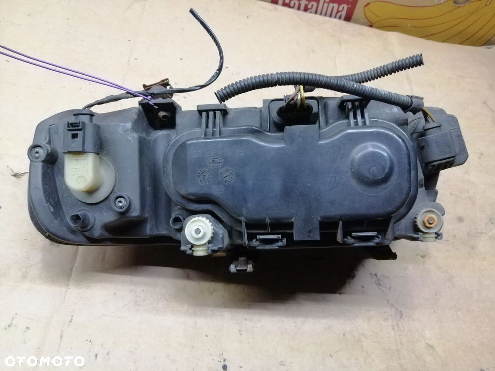 Audi A3 8L Lift lampa prawa oryginał Hella EU - 5