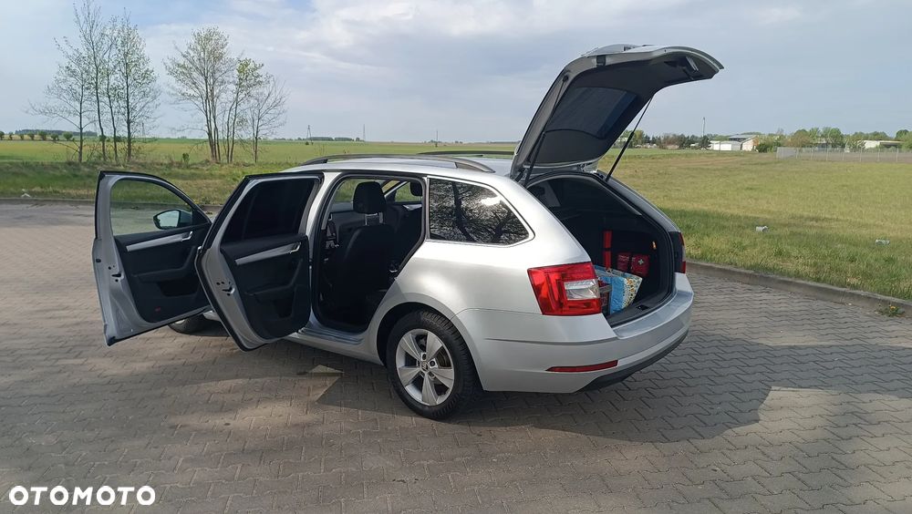 Skoda Octavia 2.0 TDI Ambition EU6 - 12