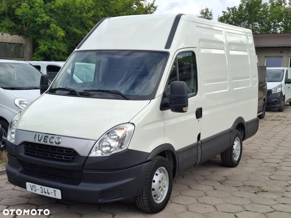Iveco Daily 35S13 L2H2 ŚREDNIAK Klima HAK 3500KG - 4