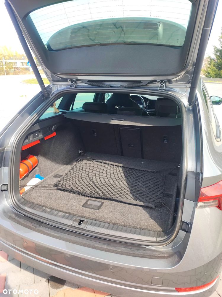 Skoda Octavia 2.0 TDI DSG Style - 12