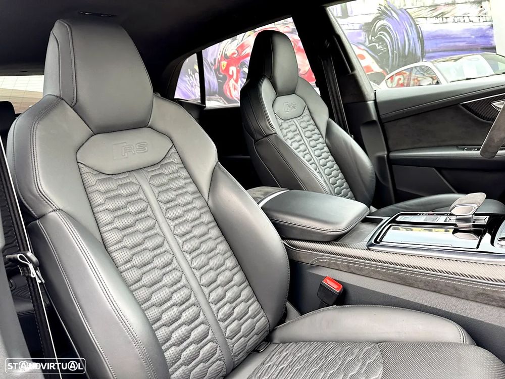 Audi RS Q8 4.0 TFSI quattro Tiptronic - 33