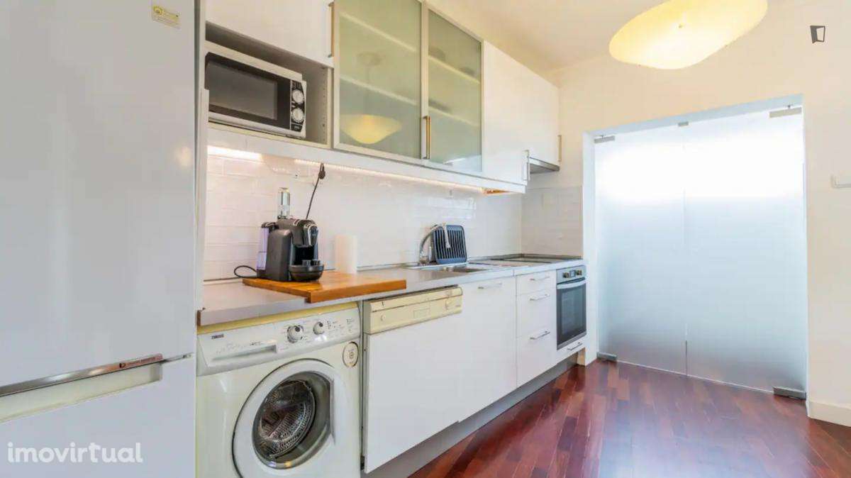Apartamento com 3 quartos - localizado em Lordelo do Ouro Porto - Grande imagem: 3/14