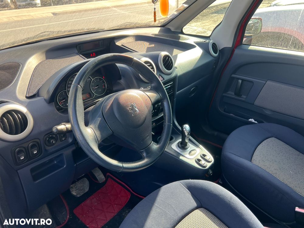 Peugeot 1007 1.6 E 2 Tronic Sporty - 6