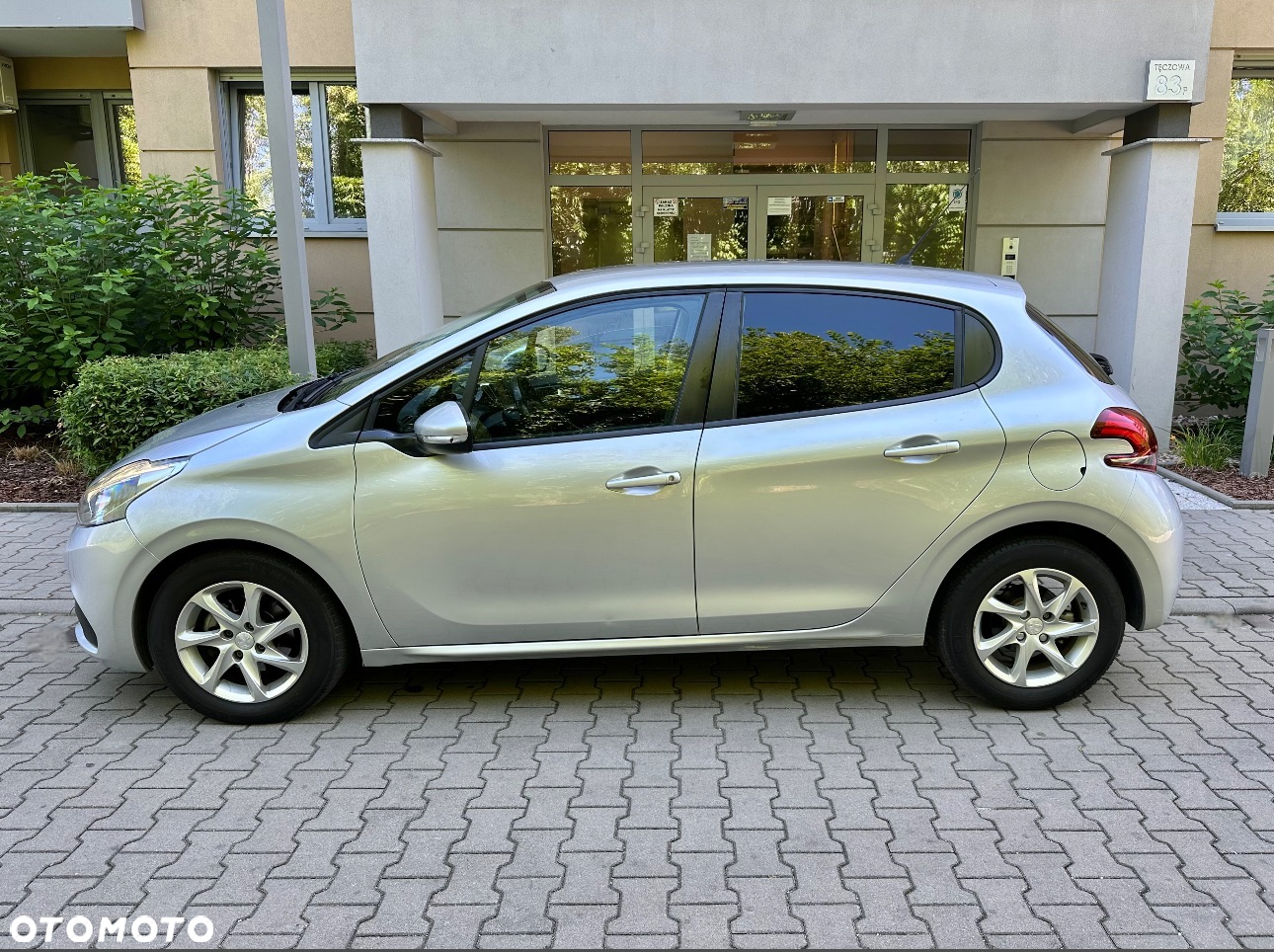 Peugeot 208 1.2 PureTech GPF Allure S&S EAT6 - 5