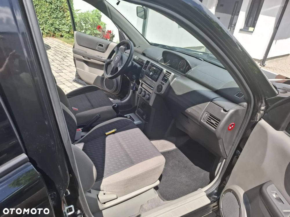 Nissan X-Trail - 2