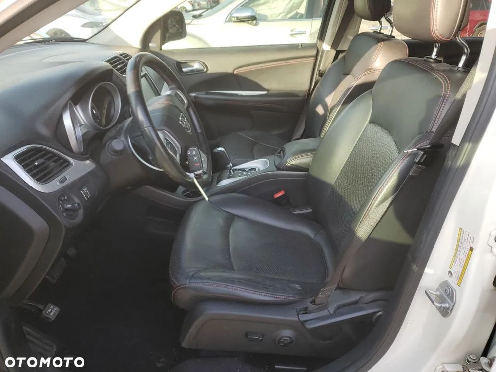 Dodge Journey - 8