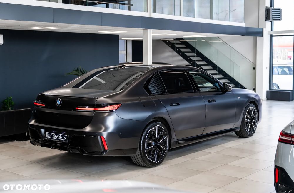 BMW Seria 7 740d xDrive sport - 4