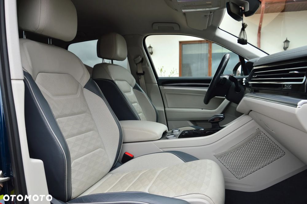 Volkswagen Touareg 4.0 V8 TDI SCR 4Mot R-Line - 21