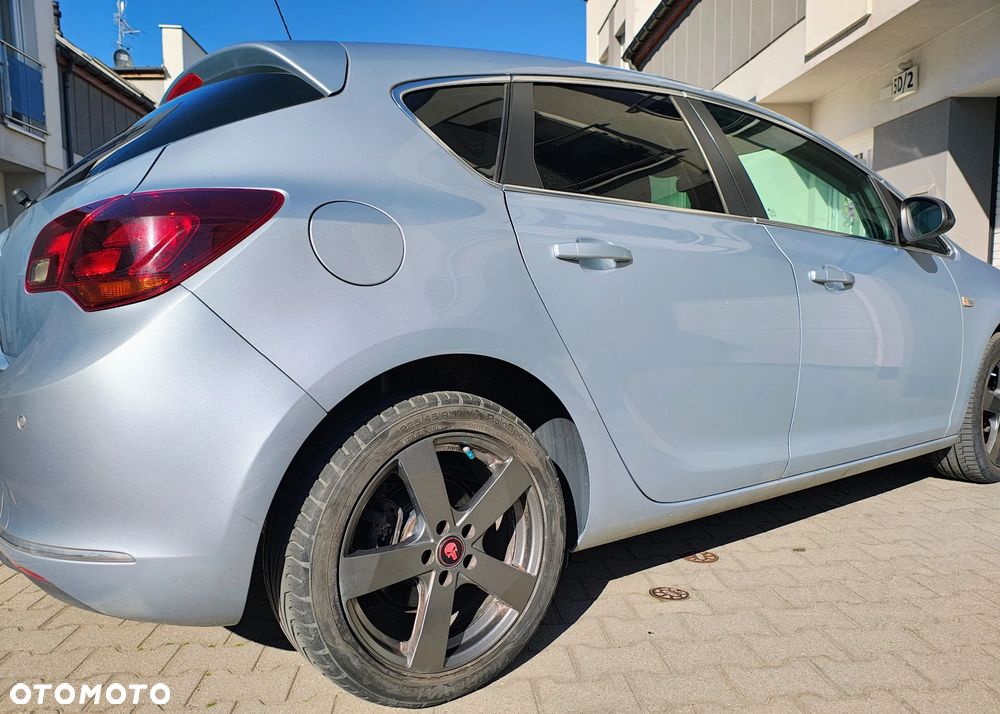 Opel Astra 1.4 T Cosmo - 6