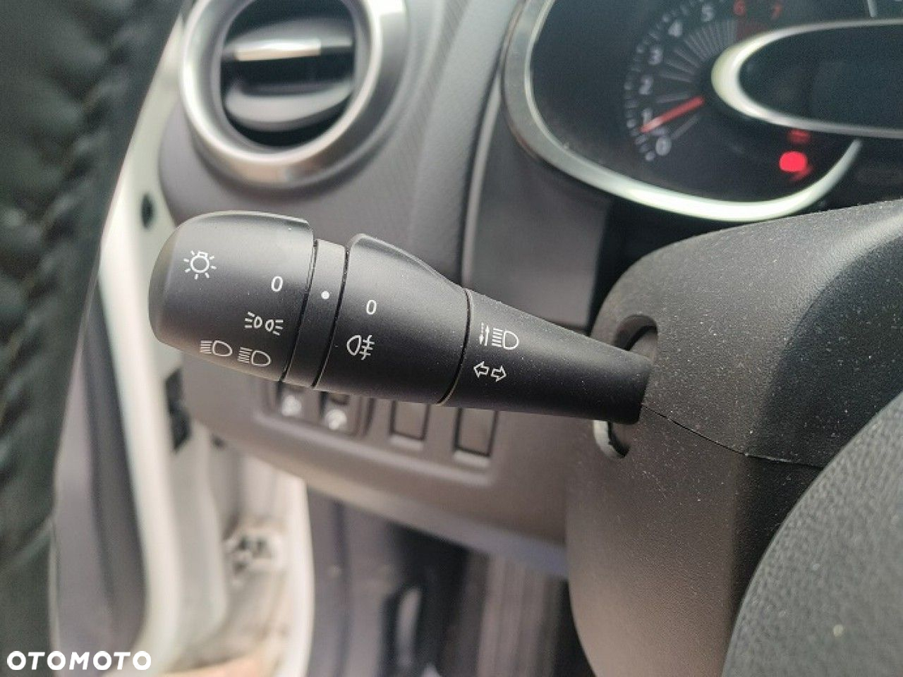 Renault Clio - 20