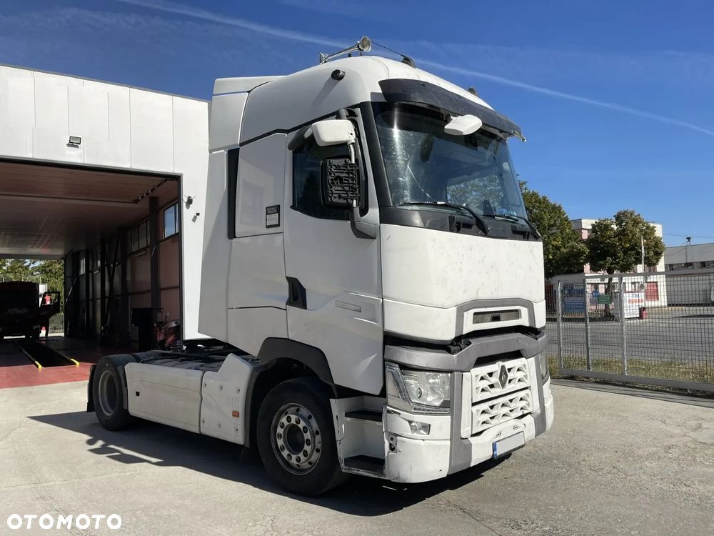 Renault T