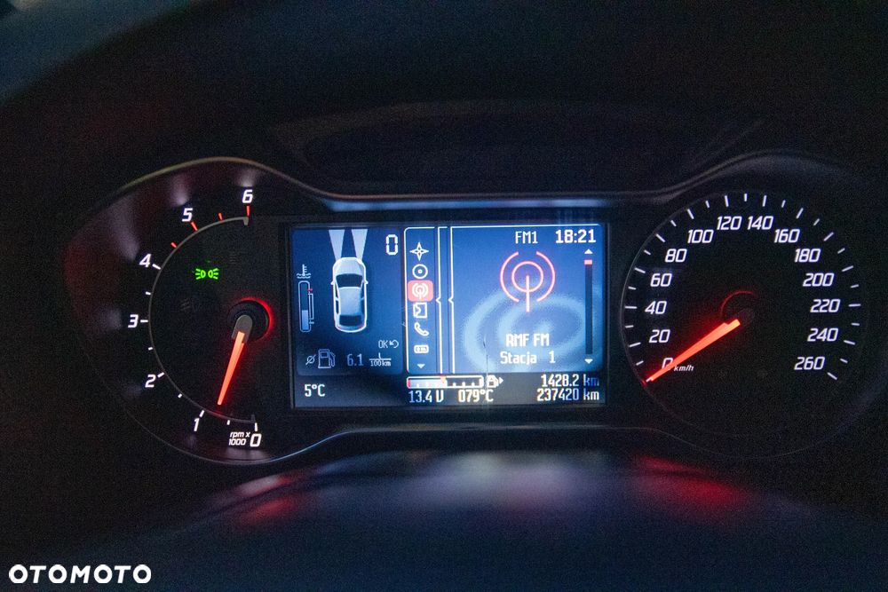 Ford Mondeo 2.0 TDCi Ambiente - 20