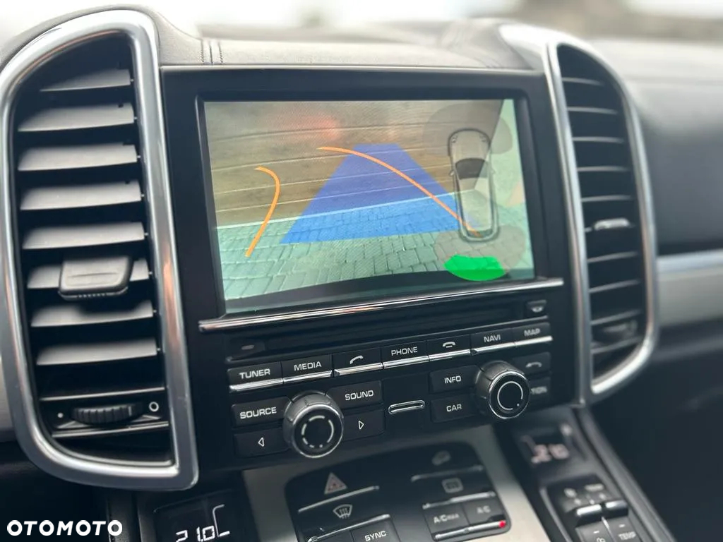 Porsche Cayenne S Hybrid Tiptronic S - 33
