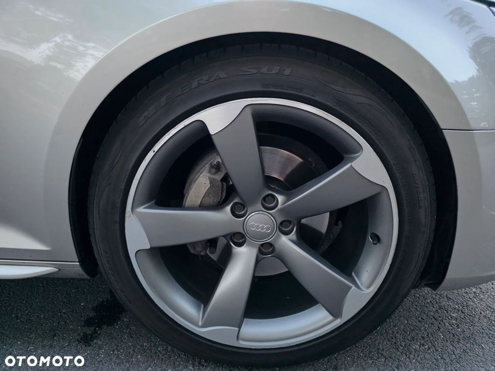 Audi A4 Avant 2.0 TDI DPF clean diesel quattro S tronic S line Sportpaket - 29