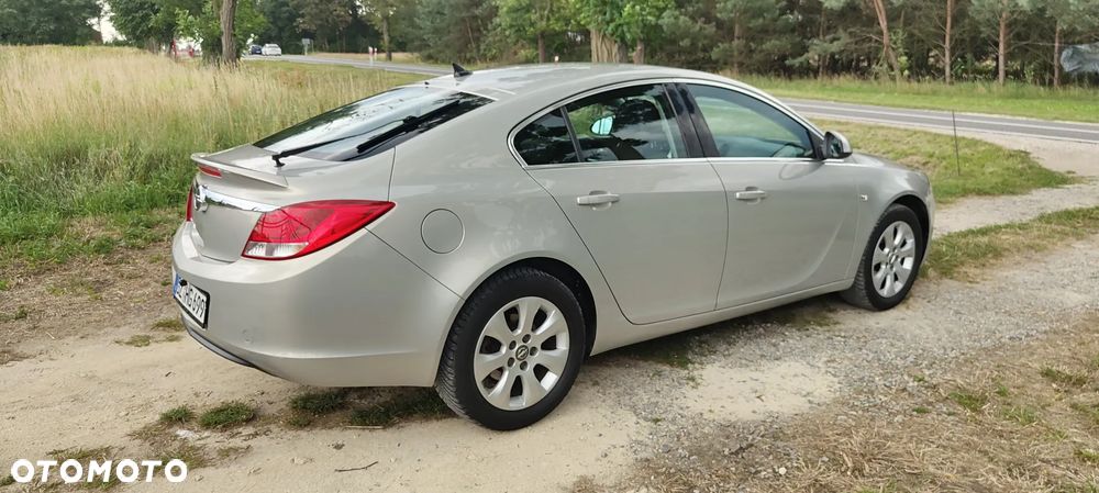 Opel Insignia 1.8 Sport - 12