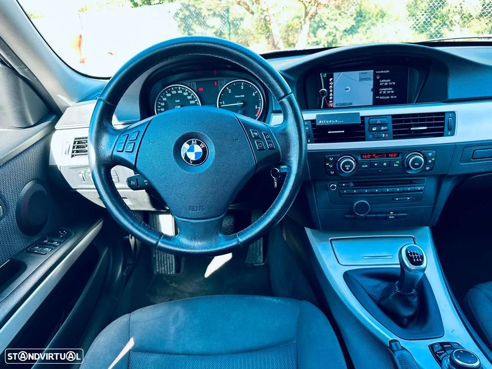 BMW 318 d Navigation - 13