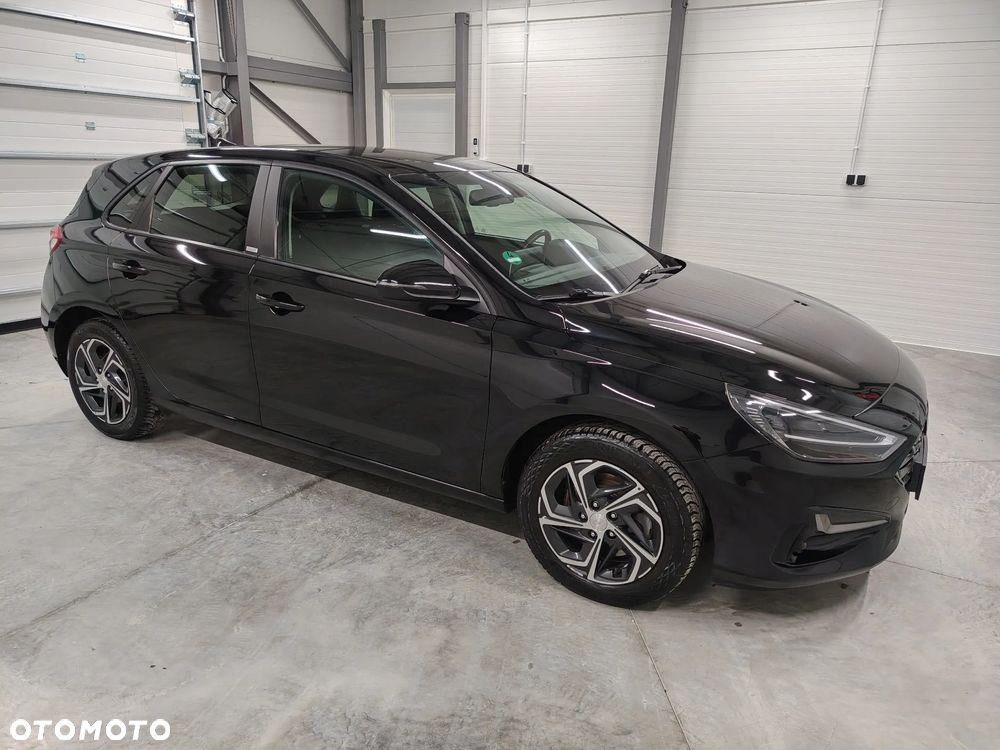 Hyundai i30 1.5 DPI Modern - 17