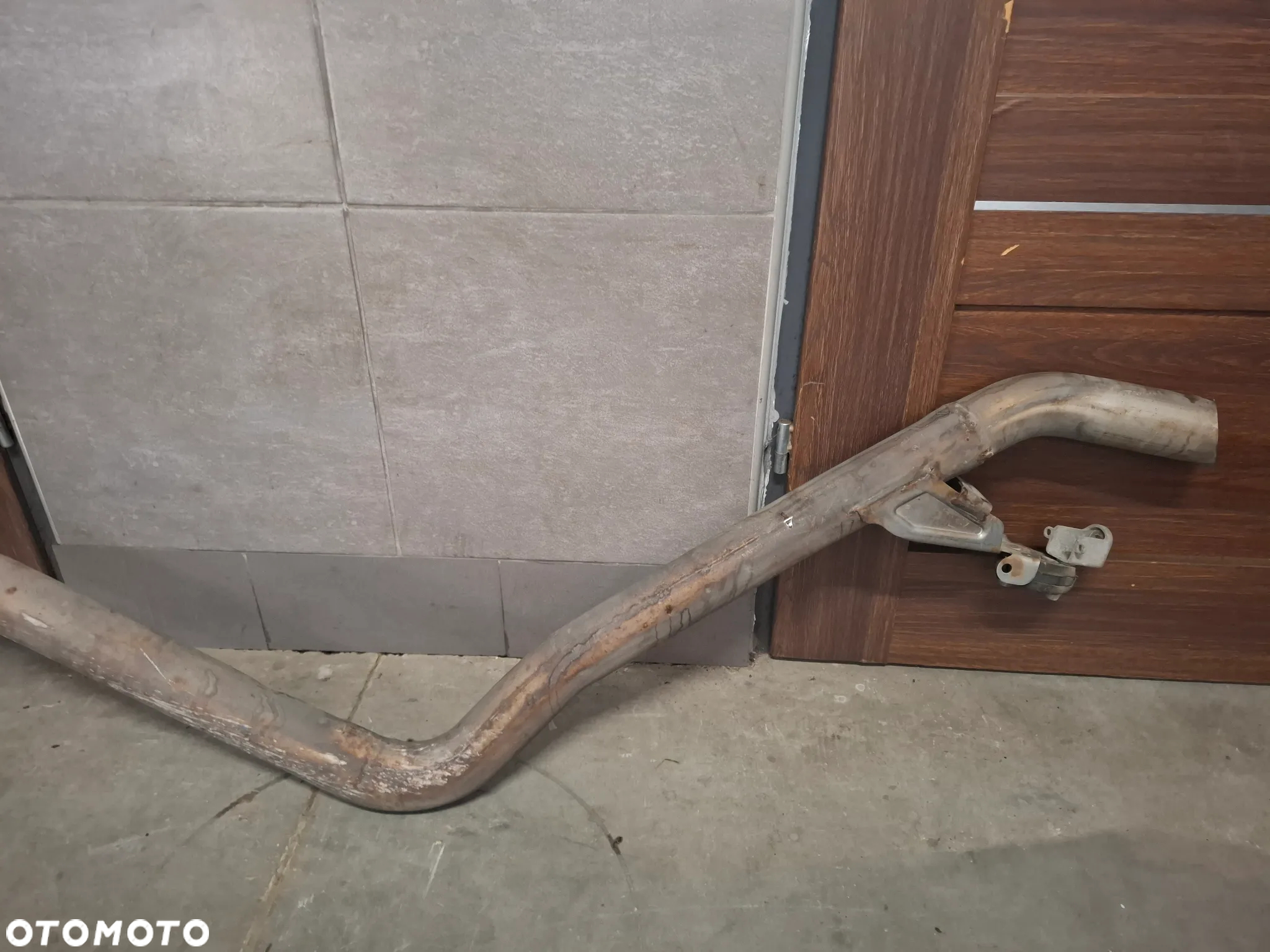 Wydech tłumik Audi A4 B9 nr 8W0253411D rok 2016 - 5
