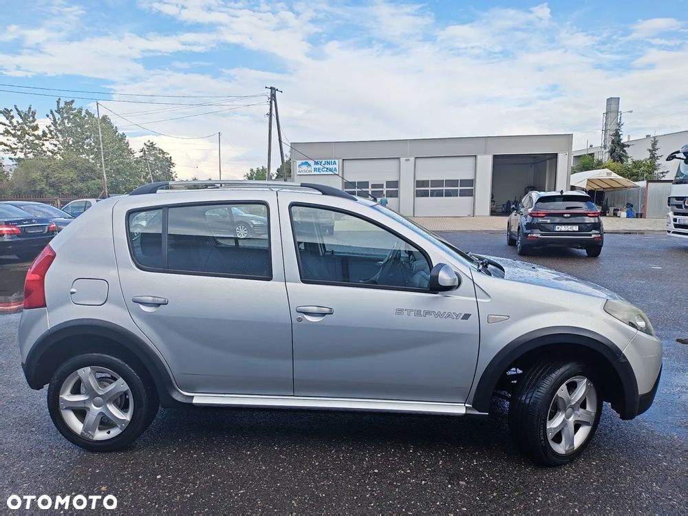 Dacia Sandero Stepway2 1.6 - 10