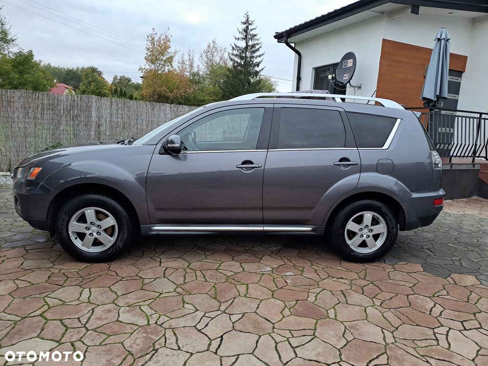 Mitsubishi Outlander - 5