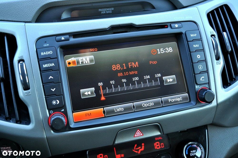 Kia Sportage 2.0 CRDI 4WD Automatik Spirit - 37