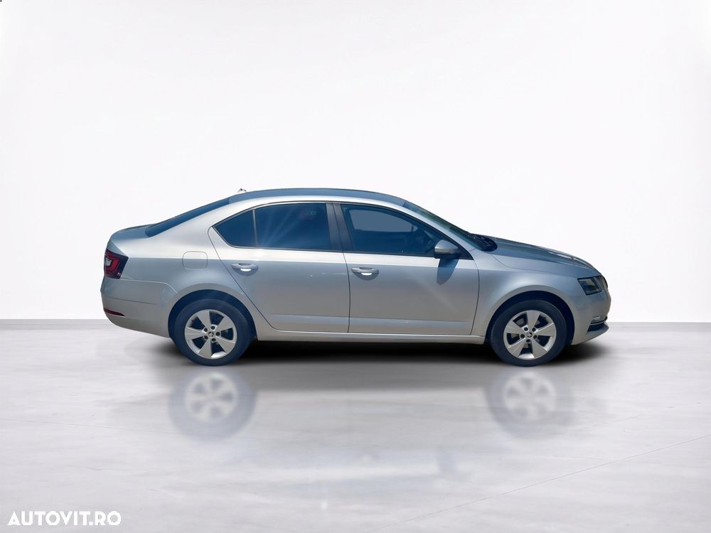 Skoda Octavia - 7