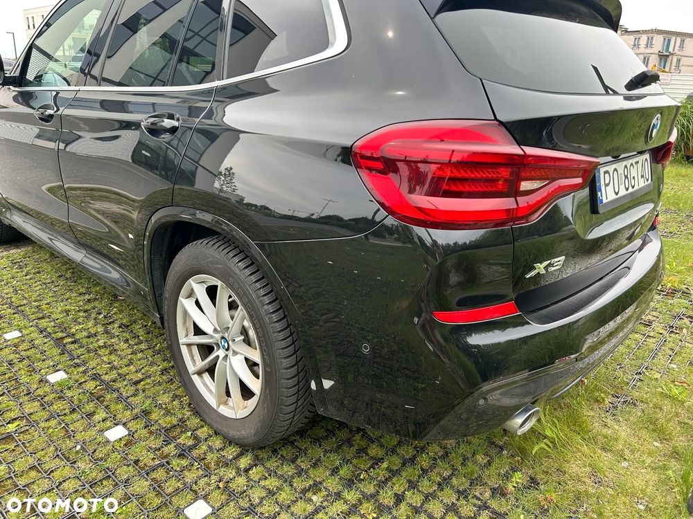 BMW X3 xDrive20d - 17