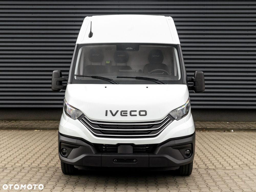 Iveco Daily 35S18HA8V 3.0 L4H2 - 2